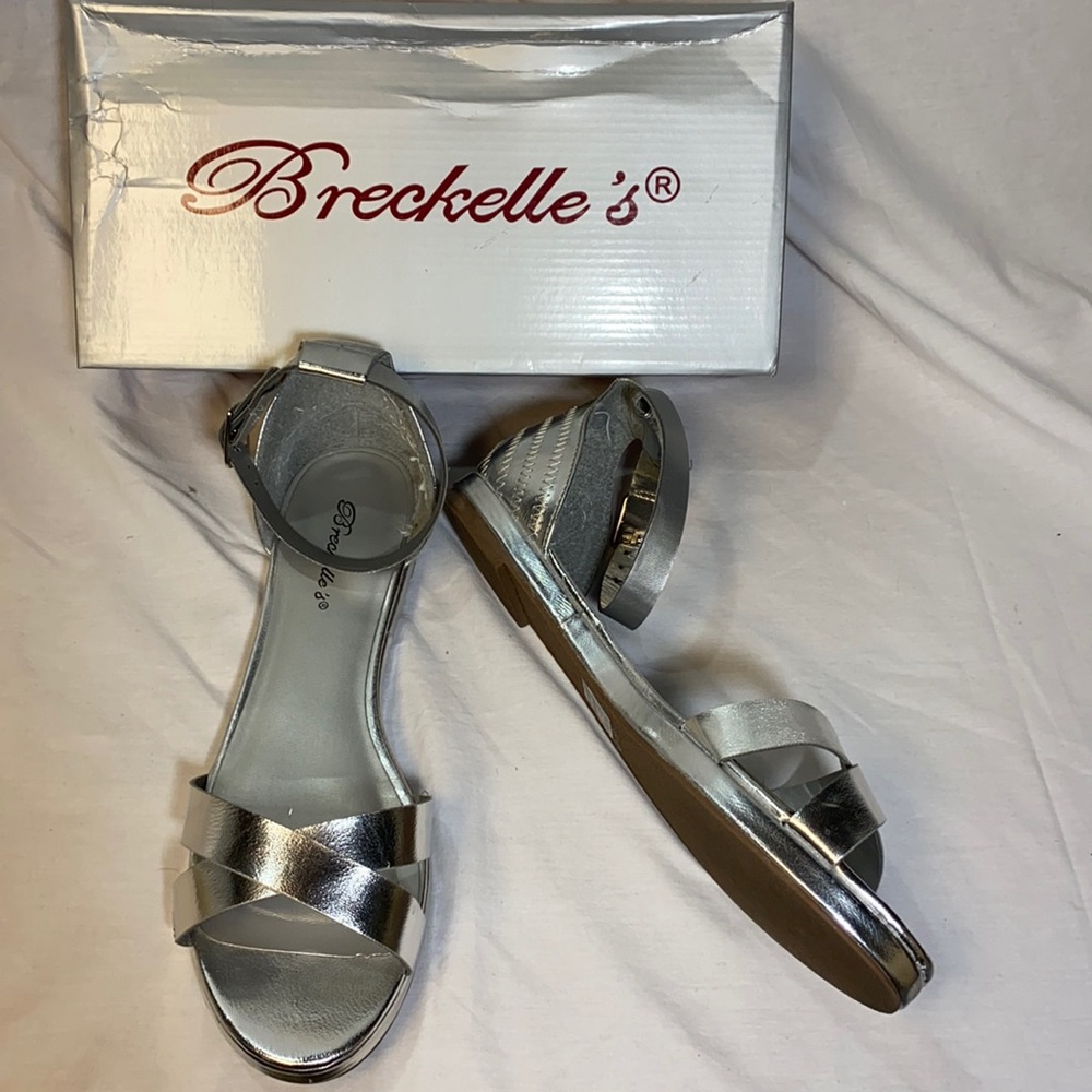 Breckelles Coco-31 Silver Sandals Size 11 (HC7549)